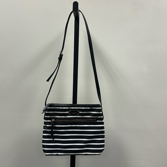 Kate Spade NY Striped Nylon Crossbody Black & White Preppy Academia Classic Chic - Picture 2 of 12
